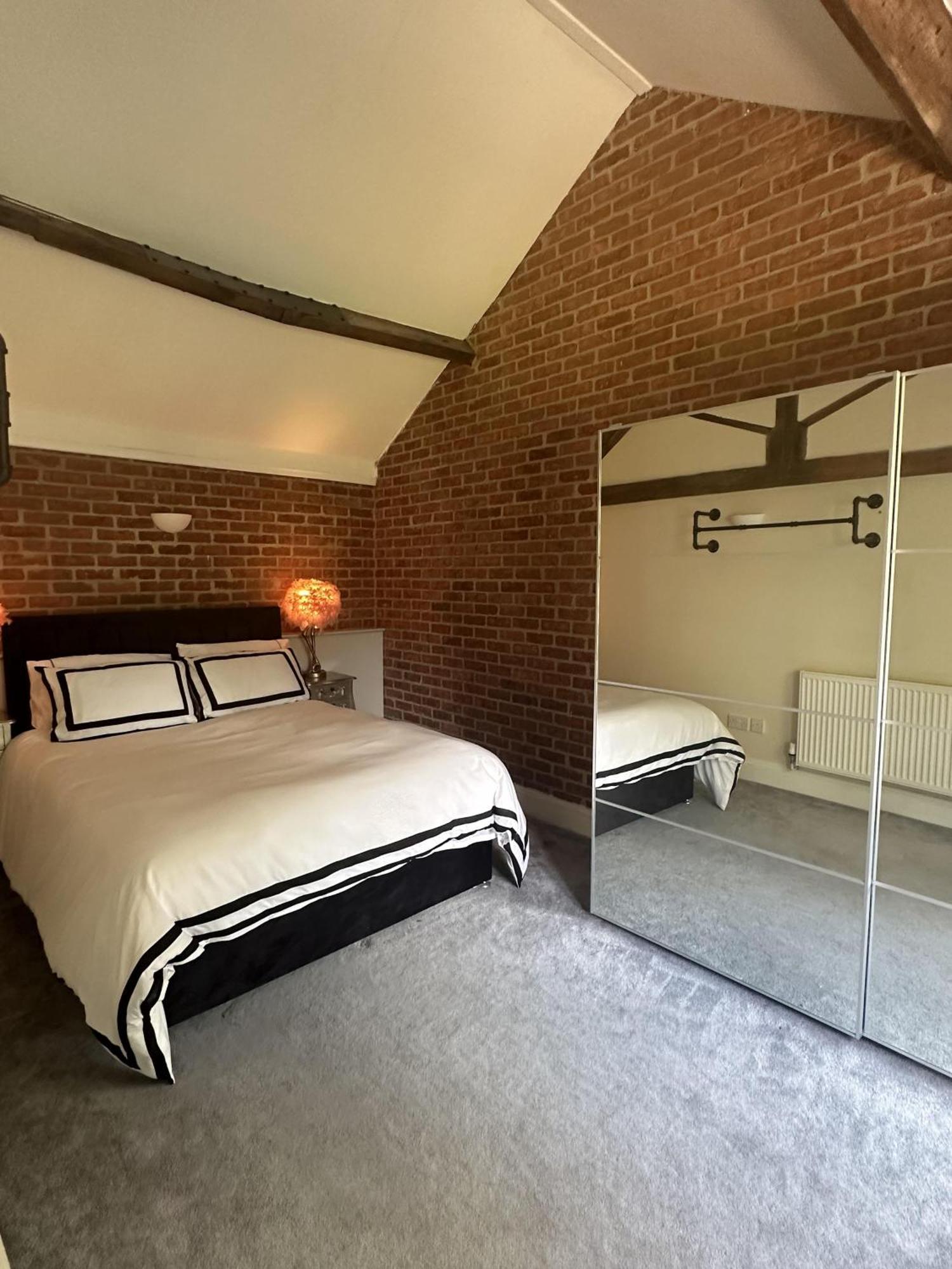 Апартаменты The Luxury Annex At Barmby Moor House Йорк Экстерьер фото